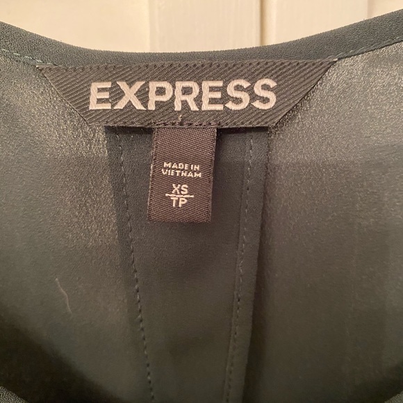 Forest green blouse with back cutout - Picture 3 of 3